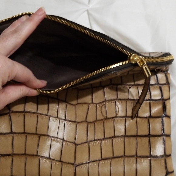 Henri Bendel Convertible Clutch Crocodile print - Picture 4 of 8